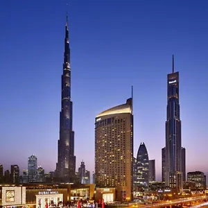 Luxe - Fashion Avenue Mall - Formerly Address Mall , دبي الإمارات العربية المتحدة